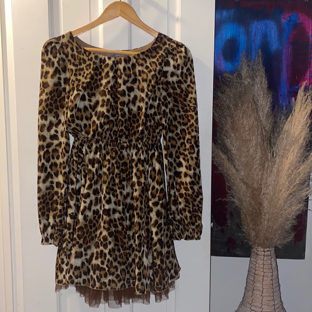 Umgee Leopard Print Long Sleeve Dress